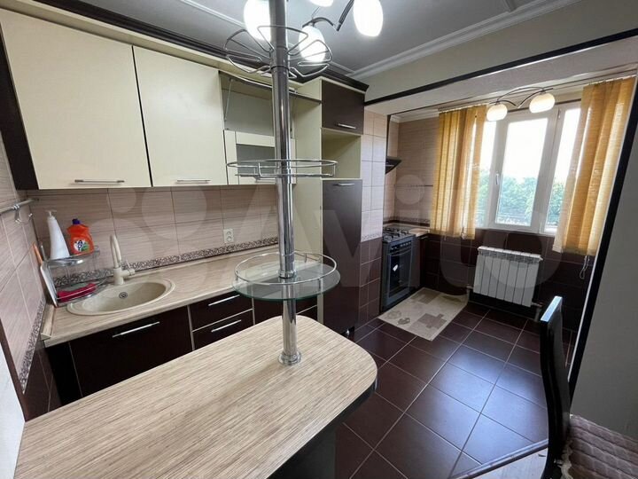 2-к. квартира, 48 м², 4/5 эт.