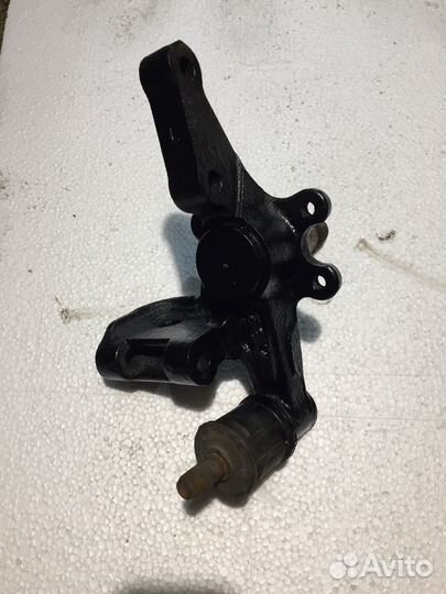 Hyundai accent кулак задний левый правый