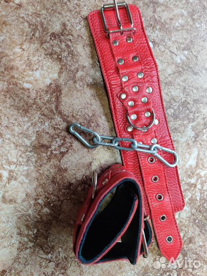 Кожаные наручники