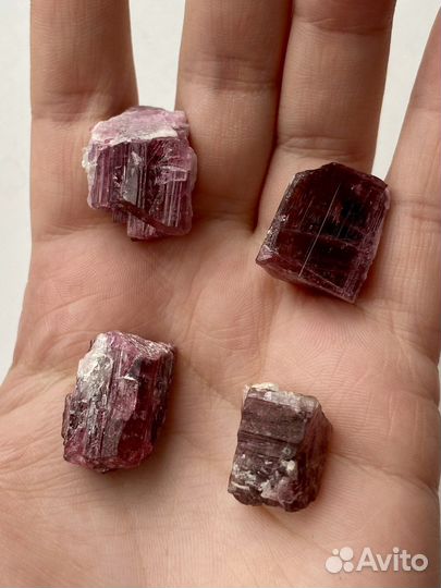 Турмалин полихромный Шерл минерал камень