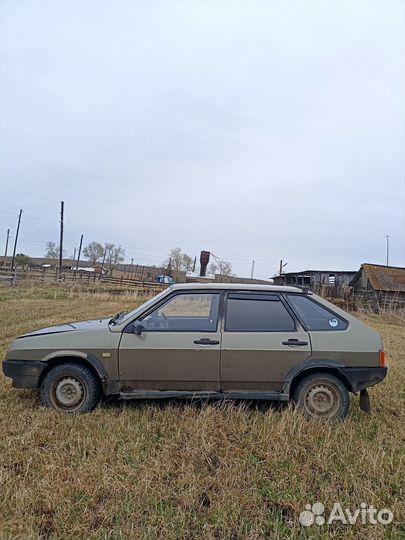 ВАЗ 2109 1.5 МТ, 2001, битый, 140 000 км