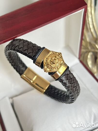 Кожаный браслет со Львом