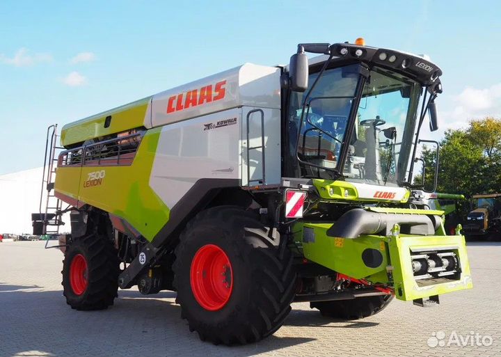 Комбайн Claas Lexion, 2022