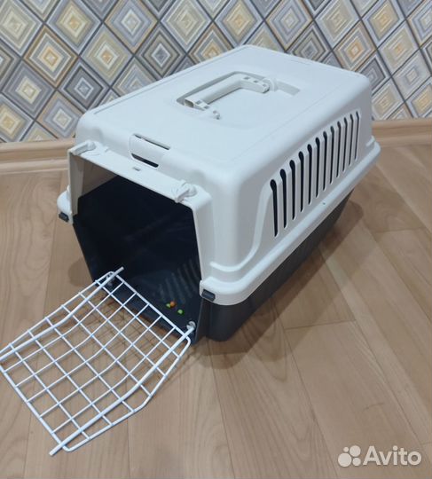 Переноска для животных пластиковая