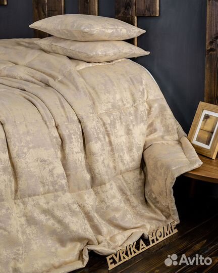 Покрывало Зарина золото новое плед на кровать