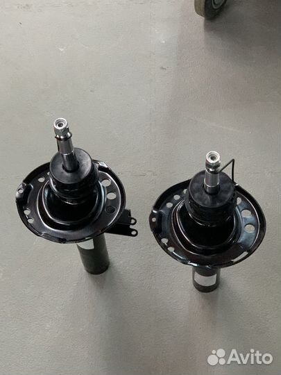 Амортизатор передний Mercedes W247,W177,W118