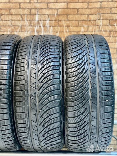 Michelin Pilot Alpin 4 225/45 R18 и 255/40 R18