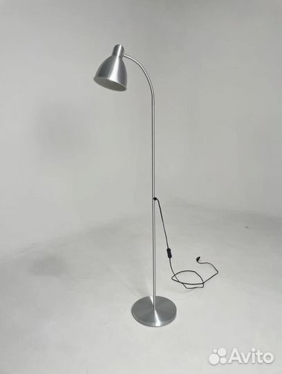 Торшер напольный
