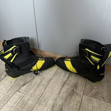 Лыжные ботинки коньковые fisher speedmax jr skate