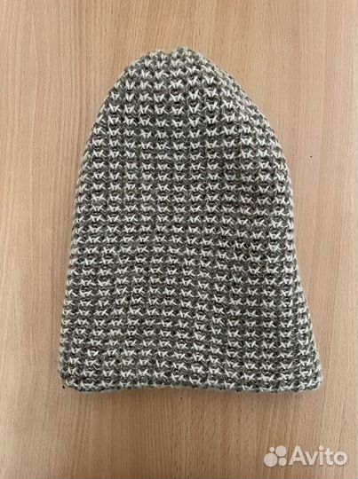 Шапка женская вязаная