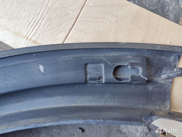 Накладка арки крыла передняя правая Volvo XC90