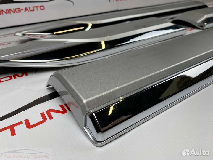 Молдинги дверей Toyota Land Cruiser 300 L5598