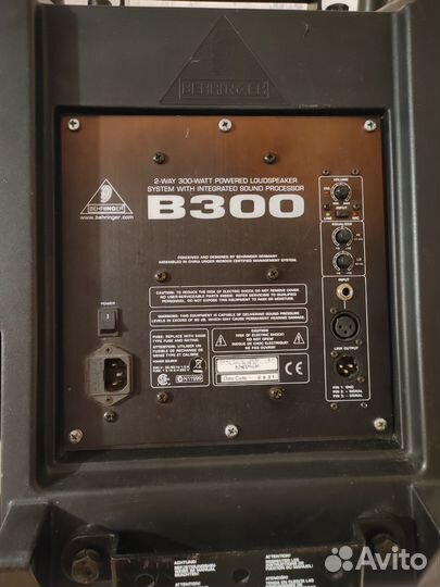 Активные колонки behringer b300