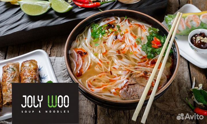 Администратор кассир в кафе Joly Woo