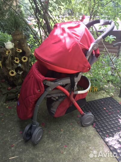 Прогулочная коляска