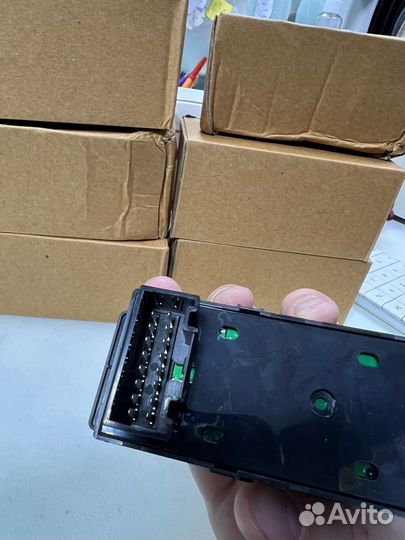 Блок стеклоподъемников Hyundai solaris на 2 кнопки