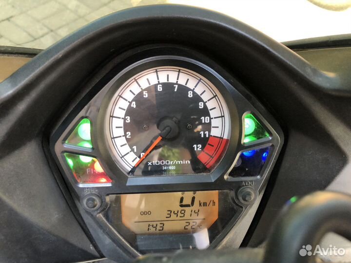 Мотоцикл suzuki sv1000