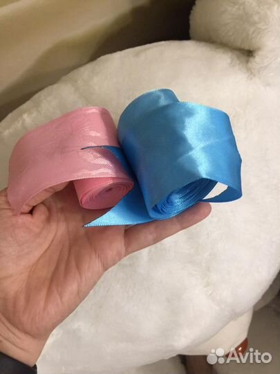 Одеяло на выписку с шапочкой. Ленты в подарок