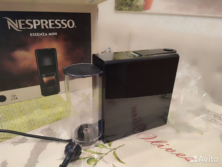 Кофемашина nespresso essenza mini c30