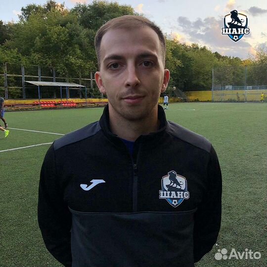 Тренер по футболу