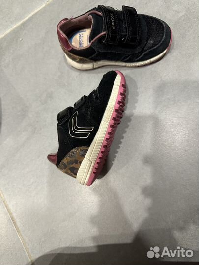 Кроссовки для девочки 20 размер