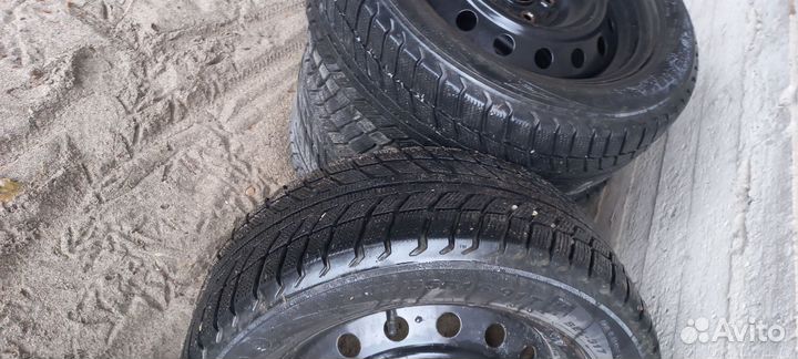 Accelera Iota 205/55 R16