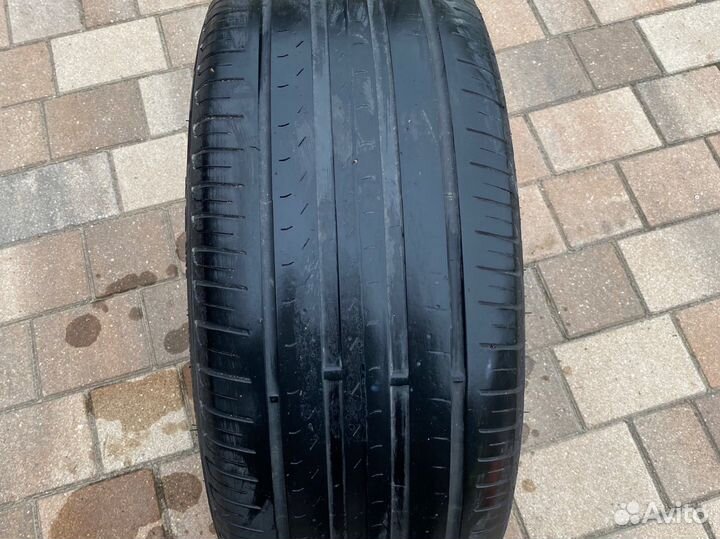 Pirelli Cinturato P7 275/40 R18 99Y