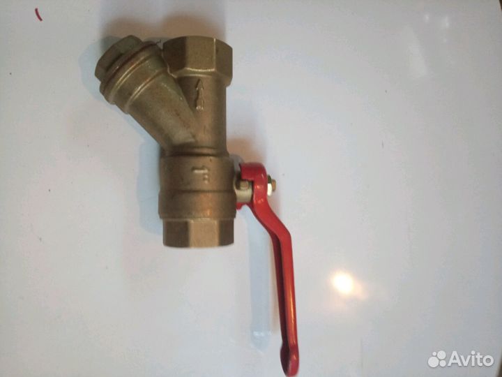 Кран водяной,газовый