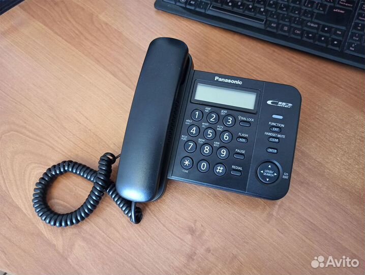 Телефон Panasonic kx-TS2356RU