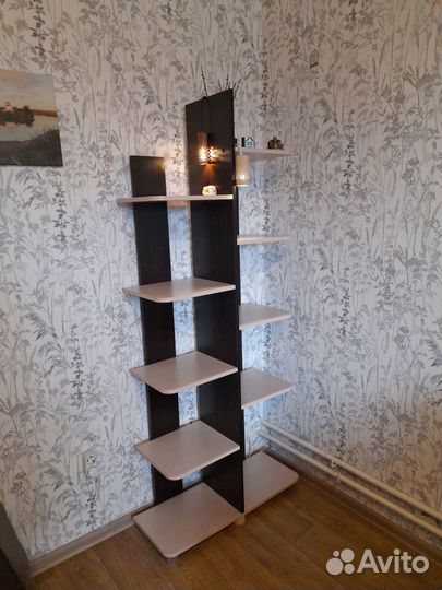 Книжная полка напольная