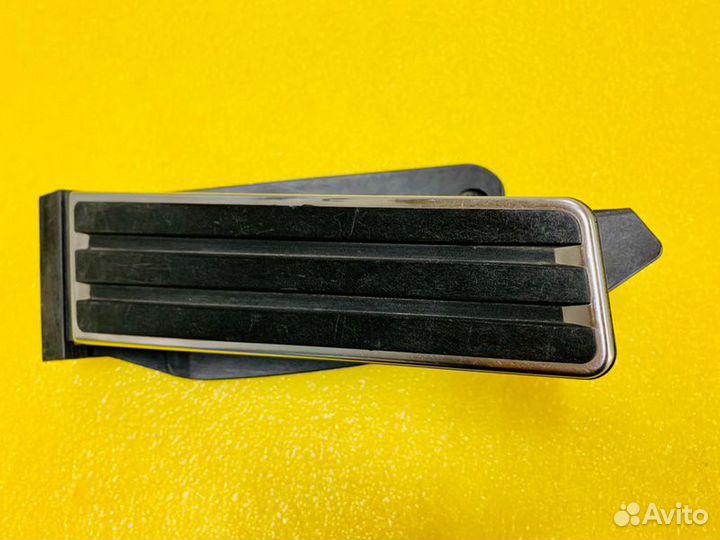 Педаль газа передняя Porsche Panamera 970 008696