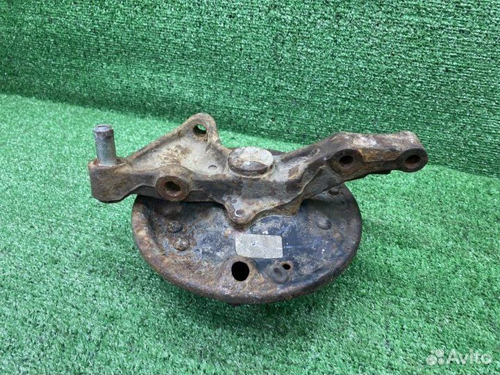 Поворотный кулак задний левый Kia Sephia