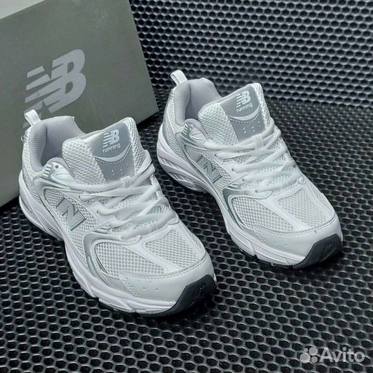 Кроссовки New Balance 530 V2 All White белые