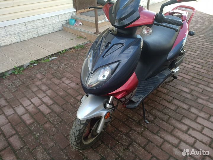 Скутер авм Flash 150