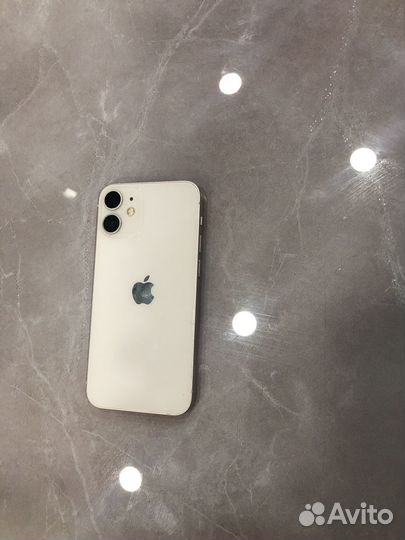 iPhone 12 mini, 64 ГБ