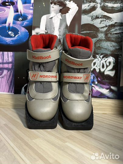 Лыжные ботинки