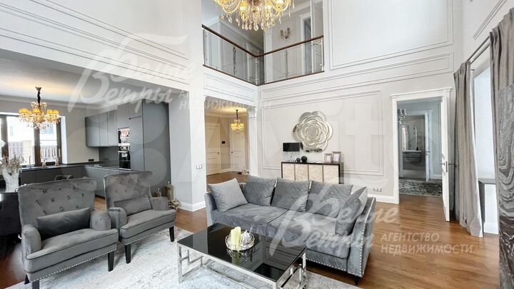 Дом 255 м² на участке 12 сот.