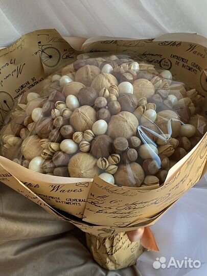 Съедобные букеты из орехов