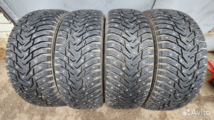 Nokian Tyres Hakkapeliitta 8 SUV 235/55 R20