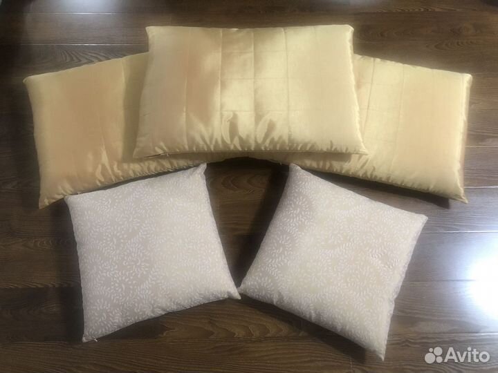 Подушки интерьерные б/у