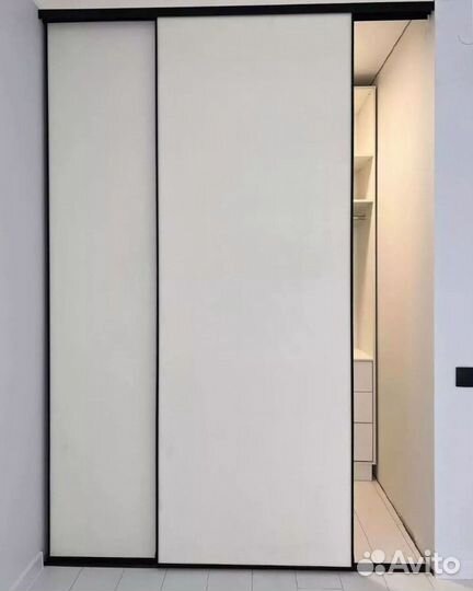 Гардеробная четырехдверная