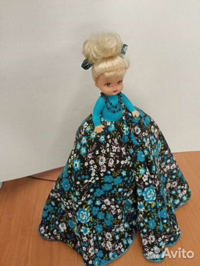 Кукла грелка на чайник