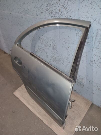 Дверь задняя правая Nissan Almera Classic