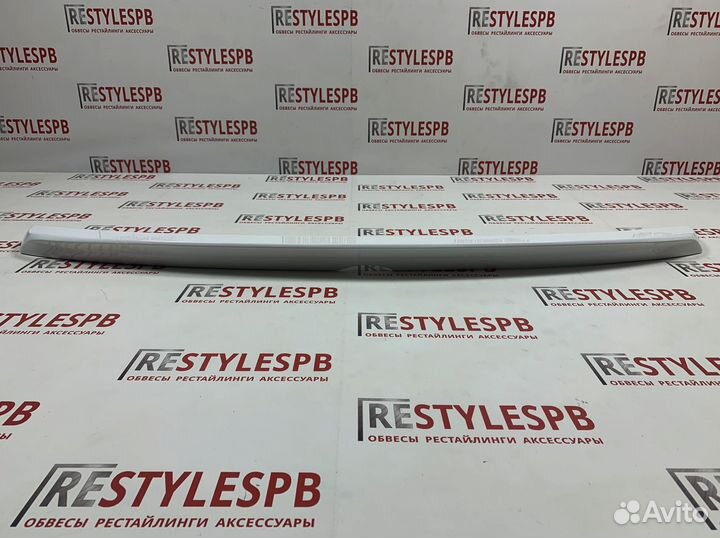 Спойлер на Багажник Toyota Corolla 150 Белый