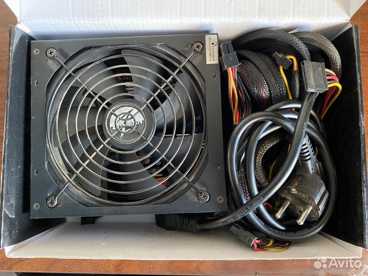 Блок питания 700W Zalman ZM700-LX