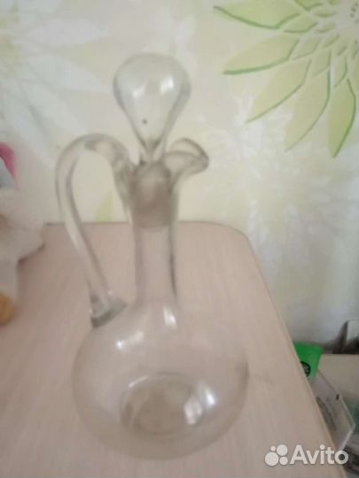 Графин очень старый