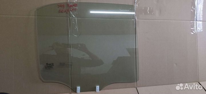 Стекло заднее левое /правое Hyundai Accent