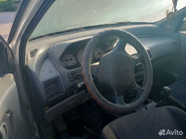 Mitsubishi Space Runner разборка по частям