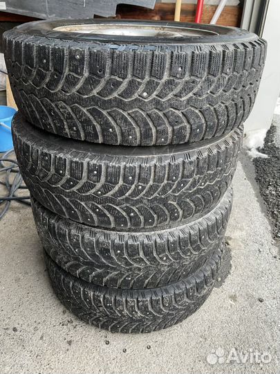 Bridgestone Blizzak Spike-01 175/70 R13 82T