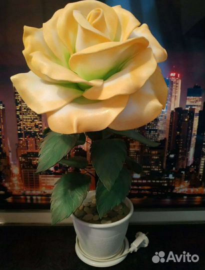 Ростовые цветы из изолона